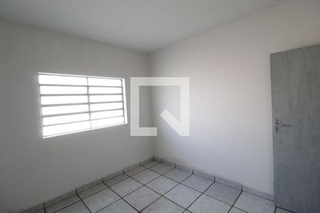 Quarto 1 de casa para alugar com 2 quartos, 70m² em Santa Mônica, Uberlândia