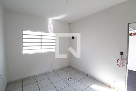 Sala de casa para alugar com 2 quartos, 70m² em Santa Mônica, Uberlândia