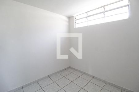 Quarto 2 de casa para alugar com 2 quartos, 70m² em Santa Mônica, Uberlândia