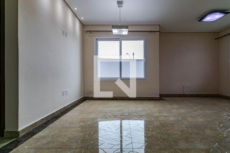 Sala de casa de condomínio para alugar com 3 quartos, 200m² em Fazenda Rodeio, Mogi das Cruzes