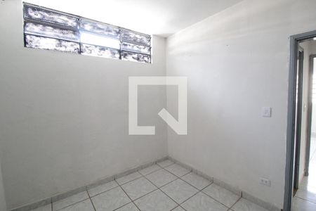 Quarto 2 de casa para alugar com 2 quartos, 59m² em Santa Mônica, Uberlândia