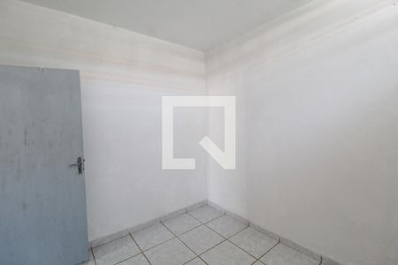 Quarto 2 de casa para alugar com 2 quartos, 59m² em Santa Mônica, Uberlândia