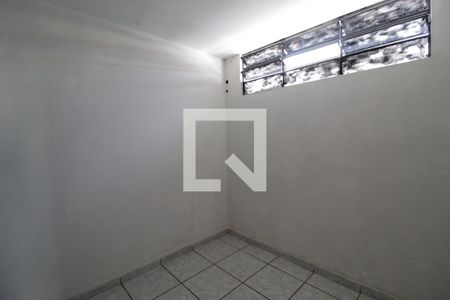 Quarto 2 de casa para alugar com 2 quartos, 59m² em Santa Mônica, Uberlândia