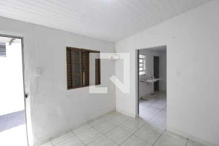 Sala de casa para alugar com 1 quarto, 70m² em Santa Mônica, Uberlândia