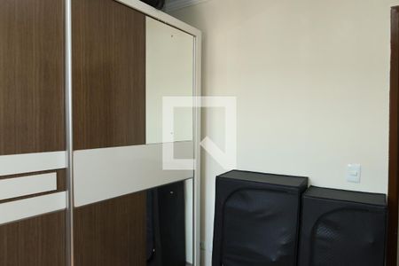 Quarto 1 de apartamento para alugar com 2 quartos, 68m² em Vila Carmosina, São Paulo