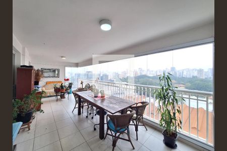 Varanda de apartamento para alugar com 3 quartos, 162m² em Barra Funda, São Paulo