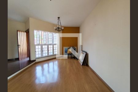 Sala de casa à venda com 4 quartos, 362m² em Castelo, Belo Horizonte