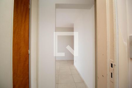 Corredor de apartamento para alugar com 2 quartos, 62m² em Cl Conjunto, Brasília