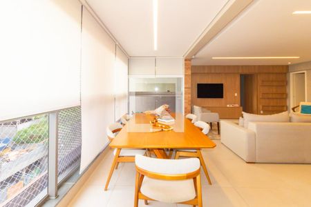 varanda de apartamento para alugar com 3 quartos, 140m² em Vila Mariana, São Paulo