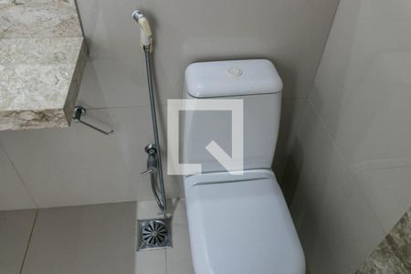 Banheiro de casa de condomínio para alugar com 5 quartos, 500m² em Patamares, Salvador