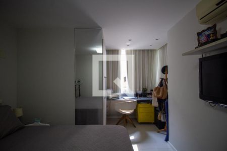 Quarto de apartamento para alugar com 2 quartos, 82m² em Recreio dos Bandeirantes, Rio de Janeiro