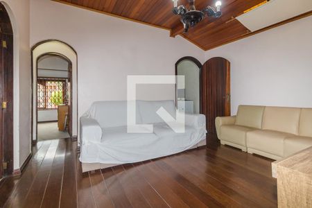 Sala de casa para alugar com 3 quartos, 184m² em Partenon, Porto Alegre