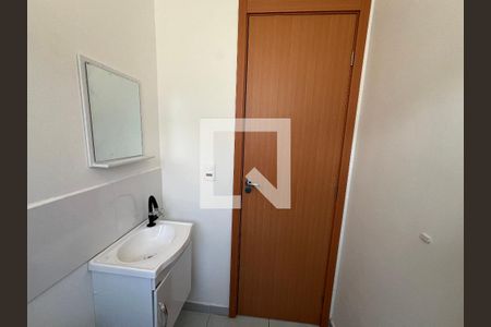 Banheiro de apartamento para alugar com 2 quartos, 42m² em Canudos, Novo Hamburgo