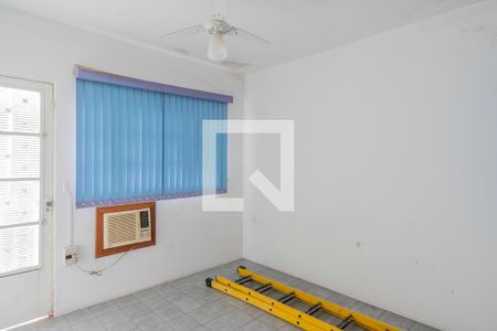 Quarto 2 de casa para alugar com 6 quartos, 150m² em Glória, Porto Alegre