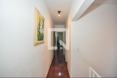 Corredor 2 de casa à venda com 3 quartos, 130m² em Vila Morse, São Paulo