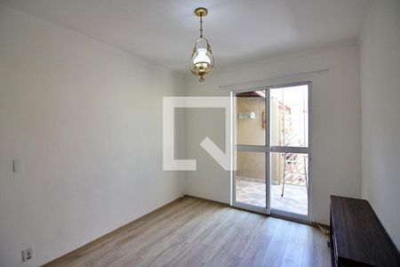 Sala/Quarto de kitnet/studio para alugar com 1 quarto, 20m² em Jardim Calux, São Bernardo do Campo