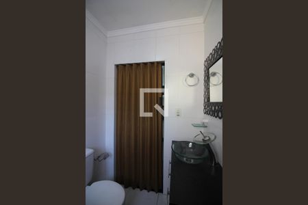 Banheiro Social de kitnet/studio para alugar com 1 quarto, 20m² em Jardim Calux, São Bernardo do Campo