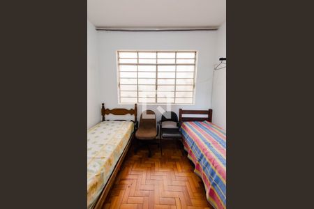 Quarto 2 de casa à venda com 3 quartos, 268m² em Carlos Prates, Belo Horizonte