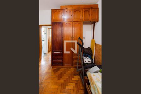 Quarto 2 de casa à venda com 3 quartos, 268m² em Carlos Prates, Belo Horizonte