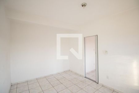 Quarto 1 de casa para alugar com 2 quartos, 50m² em Antonina, São Gonçalo