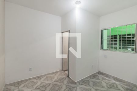 Sala de casa para alugar com 2 quartos, 70m² em Vila Santa Teresa (zona Leste), São Paulo