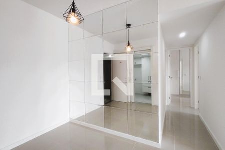 Sala de apartamento para alugar com 2 quartos, 72m² em Taquara, Rio de Janeiro