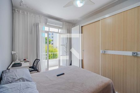 Quarto 1 de apartamento à venda com 2 quartos, 82m² em Santana, Porto Alegre