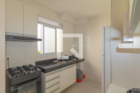 Cozinha de apartamento à venda com 2 quartos, 42m² em Igara, Canoas