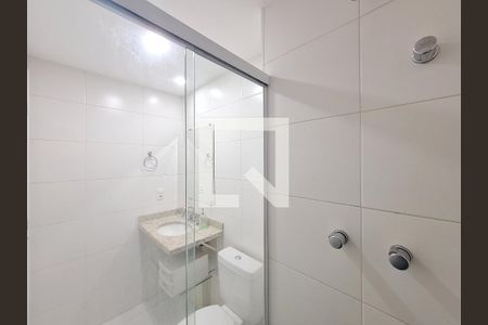 Banheiro de apartamento para alugar com 1 quarto, 41m² em Várzea da Barra Funda, São Paulo