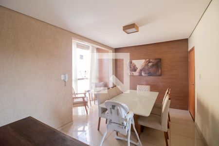 Sala de apartamento à venda com 3 quartos, 120m² em Centro, Betim