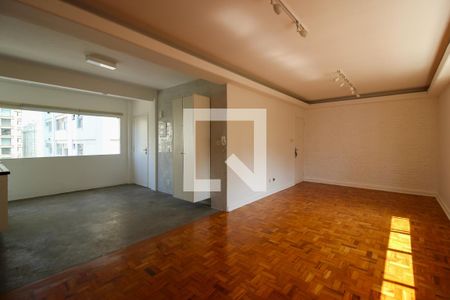 Sala de apartamento para alugar com 2 quartos, 122m² em Cerqueira César, São Paulo