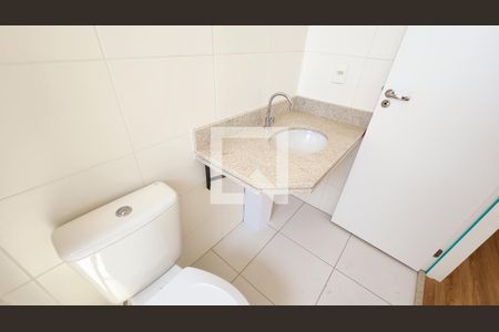 Apartamento à venda com 72m², 3 quartos e 1 vaga Apartamento à venda com 72m², 3 quartos e 1 vagaBanheiro da Suíte