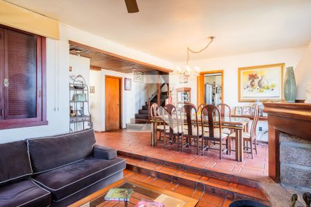 Sala de casa à venda com 4 quartos, 360m² em Vila Assunção, Porto Alegre