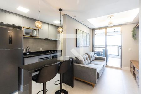 Sala/Cozinha de apartamento à venda com 2 quartos, 67m² em Barra Funda, São Paulo