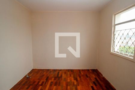 Quarto 2 de apartamento para alugar com 2 quartos, 65m² em Nova Floresta, Belo Horizonte