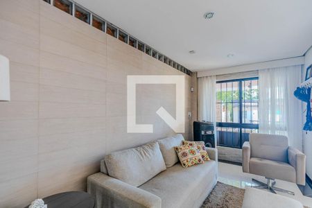 Sala de casa para alugar com 3 quartos, 395m² em Espírito Santo, Porto Alegre