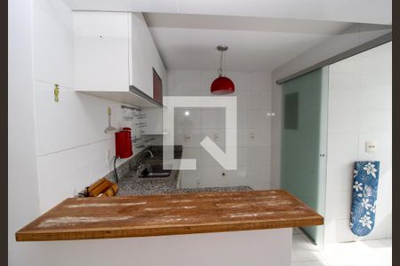 Cozinha de apartamento à venda com 2 quartos, 61m² em Serra, Belo Horizonte