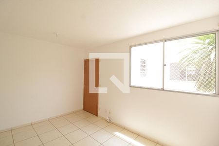 Sala de apartamento para alugar com 2 quartos, 47m² em Jardim Canaã, Uberlândia