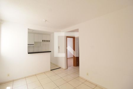 Sala de apartamento para alugar com 2 quartos, 47m² em Jardim Canaã, Uberlândia