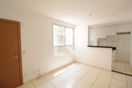 Sala de apartamento para alugar com 2 quartos, 47m² em Jardim Canaã, Uberlândia