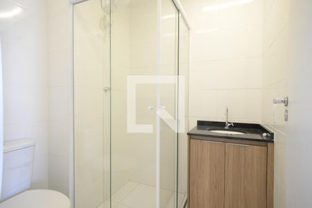 Banheiro de kitnet/studio para alugar com 1 quarto, 27m² em Vila Dom Pedro I, São Paulo