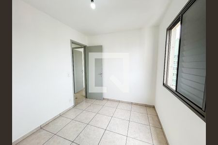 Quarto de apartamento à venda com 2 quartos, 53m² em Jardim das Flores, São Paulo