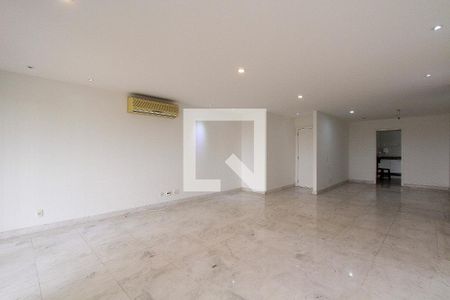 Sala de apartamento para alugar com 4 quartos, 180m² em Barra da Tijuca, Rio de Janeiro