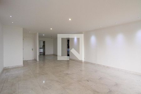 Sala de apartamento para alugar com 4 quartos, 180m² em Barra da Tijuca, Rio de Janeiro