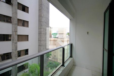 Sacada de apartamento para alugar com 3 quartos, 78m² em Serra, Belo Horizonte