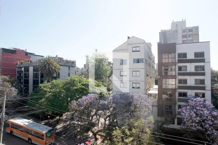 Sala Vista de apartamento à venda com 2 quartos, 64m² em Petrópolis, Porto Alegre