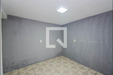 Quarto de casa para alugar com 1 quarto, 50m² em Vila Nova Cumbica, Guarulhos