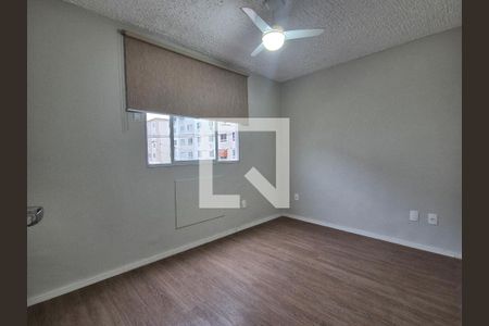 Quarto 2 de apartamento para alugar com 2 quartos, 43m² em Vargem Pequena, Rio de Janeiro