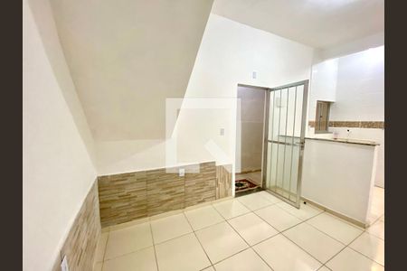 Sala/Quarto de kitnet/studio para alugar com 1 quarto, 20m² em Piedade, Rio de Janeiro