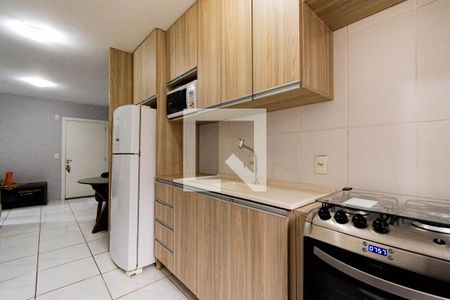 Cozinha de apartamento à venda com 3 quartos, 64m² em Igara, Canoas